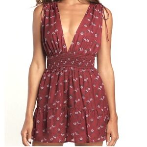 Lulu's Burgundy Floral Ruffle Romper size L